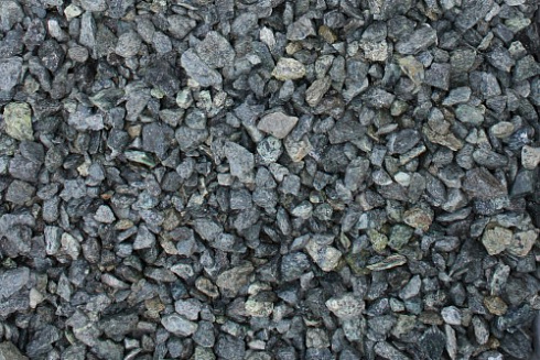 Kamenclub.ru: Щебень крошка зеленый (змеевик) фр. 40-70 мм.  купить в Пензе мрамор змеевик зеленый, салатовый щебень декоративный 8000 руб/т   фото КАМЕНЬ КЛУБ