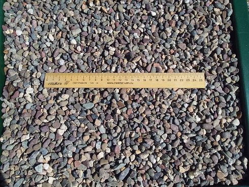 Kamenclub.ru: Галька речная окат цветная фр.5-10 мм. купить  в Пензе галька речная белый, серый, красноватый, синий, темно-серый речная окатанная галька декоративная 6800 руб/т   фото КАМЕНЬ КЛУБ