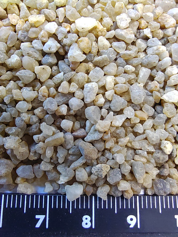 Кварцевый песок для водоподготовки фр. 1,6-3 мм.  купить в Пензе фото Камень Клуб