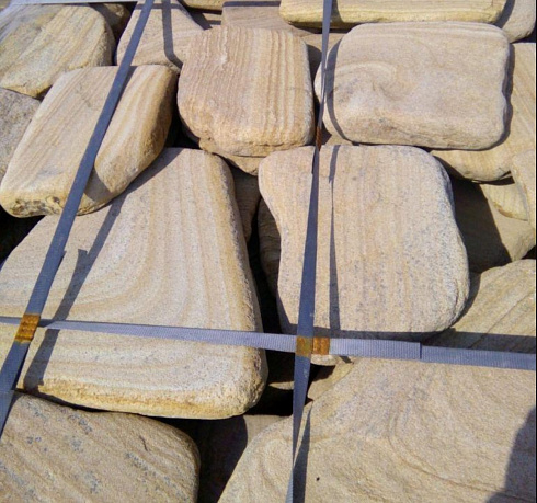 Kamenclub.ru: Песчаник пластушка галтованный желтый с рисунком (3 см)  купить в Пензе плитняк - пластушка желтый песчаник 21000 руб/м3   фото КАМЕНЬ КЛУБ