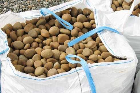 Kamenclub.ru: Песчаник ядра, фр. 100-300 мм  купить в Пензе песчаник бежевый серый рыжий речная галька 5 000 руб/т   фото КАМЕНЬ КЛУБ