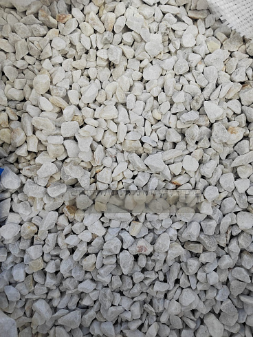 Kamenclub.ru: Мраморная крошка, щебень, цвет-белый, фр. 10-20 мм.  купить в Пензе мрамор белый, молочный айвори каменная ландшафтная декоративная крошка шебня 12000 руб/т   фото КАМЕНЬ КЛУБ