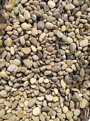 Kamenclub.ru: Галька речная окат рыжая фр. 20-40 мм. купить  в Пензе галька речная окатанная рыжая желтая серая округлая речная галька 5000 руб/т   фото КАМЕНЬ КЛУБ