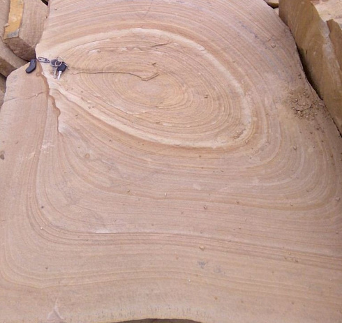 Kamenclub.ru: Форматный камень (плаха) пошаговая дорожка от 70-150 см (4 -12 см)  купить в Пензе плитняк  форматный плаха желтый песчаник 9 000 руб/т   фото КАМЕНЬ КЛУБ