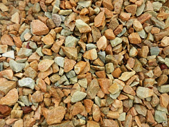 Kamenclub.ru: Щебень крошка желтый (ЗЛАТОЛИТ) фр. 3-5 мм.  купить в Пензе златолит золотистый, бежевый, желтый мрамор 12 000 руб/т   фото КАМЕНЬ КЛУБ