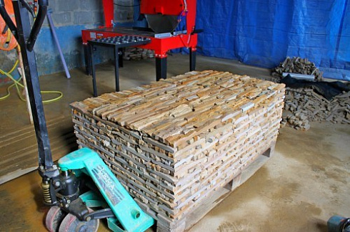 Kamenclub.ru: Песчаник (лапша) art PSG-3-01  купить в Пензе    2300 руб/кв.м   фото КАМЕНЬ КЛУБ