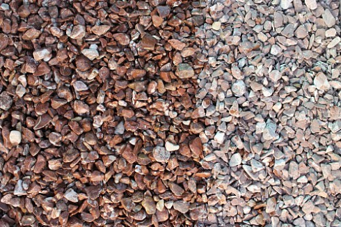 Kamenclub.ru: Мраморная крошка (щебень галтованный розовый) фр.10-20 мм.  купить в Пензе мрамор розовый, красный ландшафтный декоративный окатанный округлый щебень 15000 руб/т   фото КАМЕНЬ КЛУБ