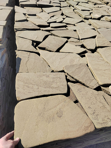 Kamenclub.ru: Песчаник пластушка галтованная серо-зеленая (3,0 см)  купить в Пензе песчаник серо-зеленый песчаник 18000 руб/м3   фото КАМЕНЬ КЛУБ