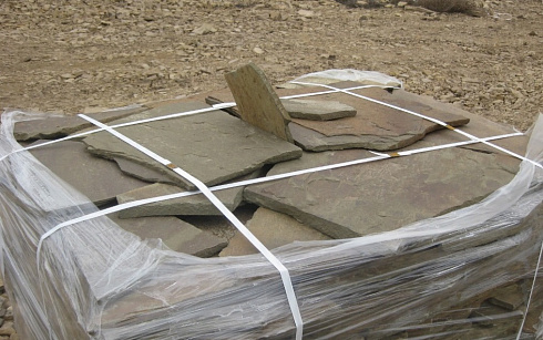 Kamenclub.ru: Песчаник пластушка серо-зеленый (1,5 см)  купить в Пензе плитняк - пластушка серо-зеленый, серый, зеленый пластушка рваная ландшафтная колотая 10200 руб/м3   фото КАМЕНЬ КЛУБ