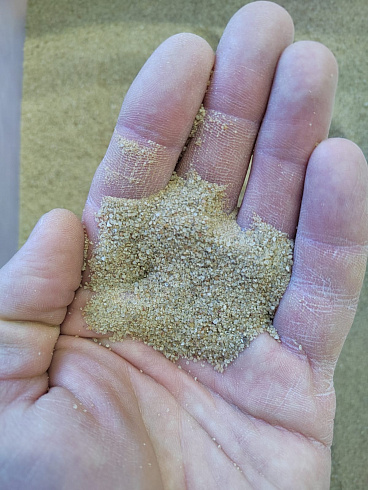 Кварцевый песок для площадок фр. 0,16-0,63 мм.  купить в Пензе фото Камень Клуб