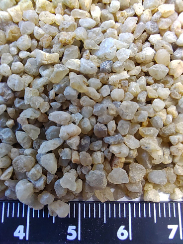 Кварцевый песок сухой фракцинированный фр. 1,6-4 мм.  купить в Пензе фото Камень Клуб
