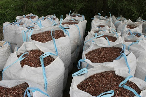 Kamenclub.ru: Мраморная крошка (щебень крошка розовый) фр. 20-40 мм.  купить в Пензе мрамор розовый, красный мраморная крошка декоративная 11000 руб/т   фото КАМЕНЬ КЛУБ