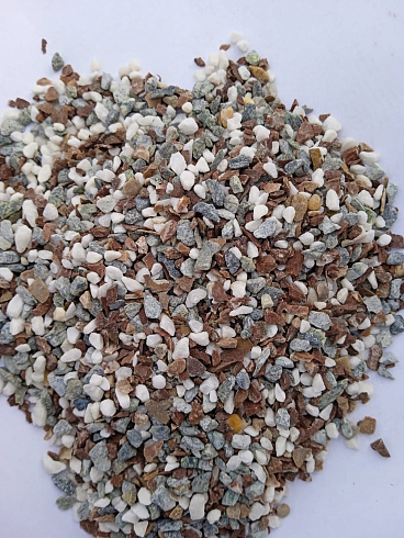 Kamenclub.ru: Мраморная крошка (щебень крошка микс: белый-зеленый-розовый) фр. 5-10 мм  купить в Пензе мрамор белый, зеленый, розовый, разноцветный, молочный декоративная ландшафтная мраморная крошка 9500 руб/т   фото КАМЕНЬ КЛУБ