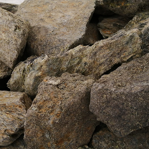 фото Змеевик салатовый  (фр. 70-100 мм)  купить в Пензе в интернет-портале КАМЕНЬ КЛУБ