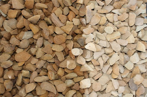 Kamenclub.ru: Щебень крошка желтый (песчаник) фр. 20-40 мм.  купить в Пензе песчаник бежевый рыжий каменная крошка песчаника 9500 руб/т   фото КАМЕНЬ КЛУБ