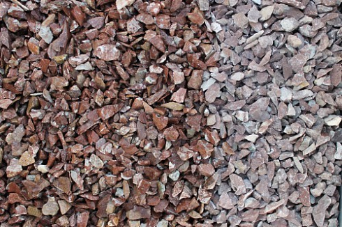 Kamenclub.ru: Мраморная крошка (щебень крошка розовый) фр. 10-20 мм.  купить в Пензе мрамор розовый, красный каменная декоративная крошка ландшафтная 11000 руб/т   фото КАМЕНЬ КЛУБ