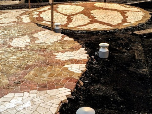 Kamenclub.ru: Песчаник брусчатка (Готика) art PSK-L-01  купить в Пензе    2600 руб/кв.м    фото КАМЕНЬ КЛУБ