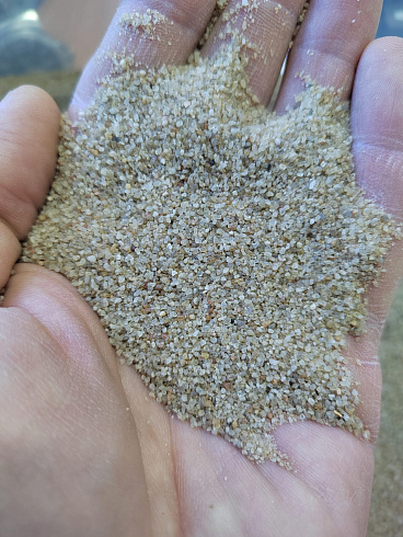 Кварцевый песок для площадок фр. 0,3 - 1 мм.  купить в Пензе фото Камень Клуб