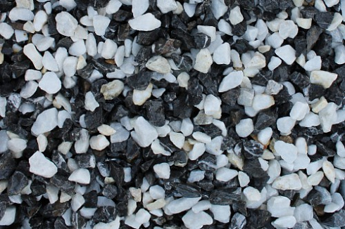 Kamenclub.ru: Мраморная крошка (щебень крошка микс: белый-зеленый-розовый) фр. 3-5 мм.  купить в Пензе мрамор белый, зеленый, розовый мраморная декоративная крошка каменная 12000 руб/т   фото КАМЕНЬ КЛУБ