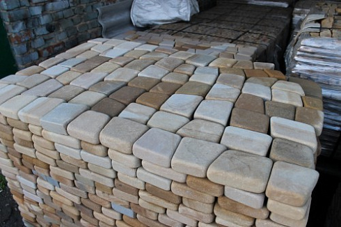 Kamenclub.ru: Песчаник брусчатка (Готика) art PSG-L-01  купить в Пензе    2300 руб/кв.м   фото КАМЕНЬ КЛУБ